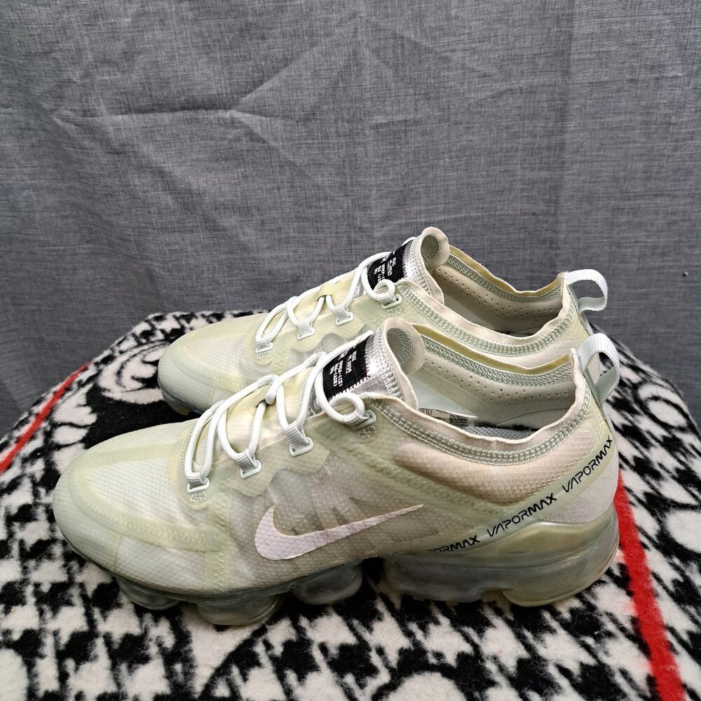 %Nike Air VaporMax 2019 Barely Grey Size 10.5 Mens AR6631-005 Men A9